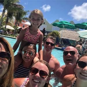 Meet your Posher, Bailey